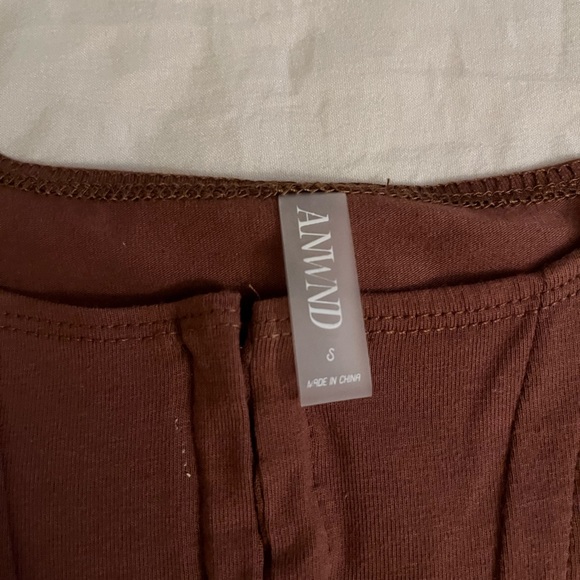 Brown Coreset Top - Picture 3 of 3